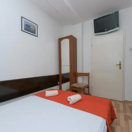 Studio Gradac 5198d Gradac (Split-Dalmatia)
